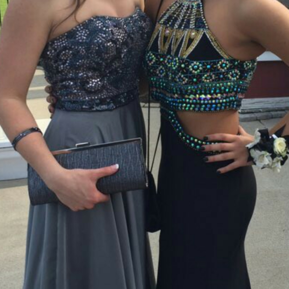Sherri Hill Gunmetal Prom Dress - Picture 3 of 4